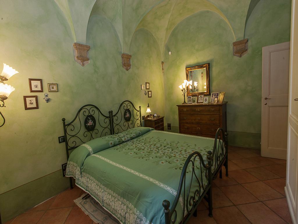 Apartment Residenza Gabrielli Sarteano Habitación foto